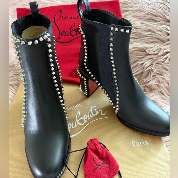 CHRISTIAN LOUBOUTIN
Out Line Spikes leather ankle boots size 37 - Picture 3 of 16